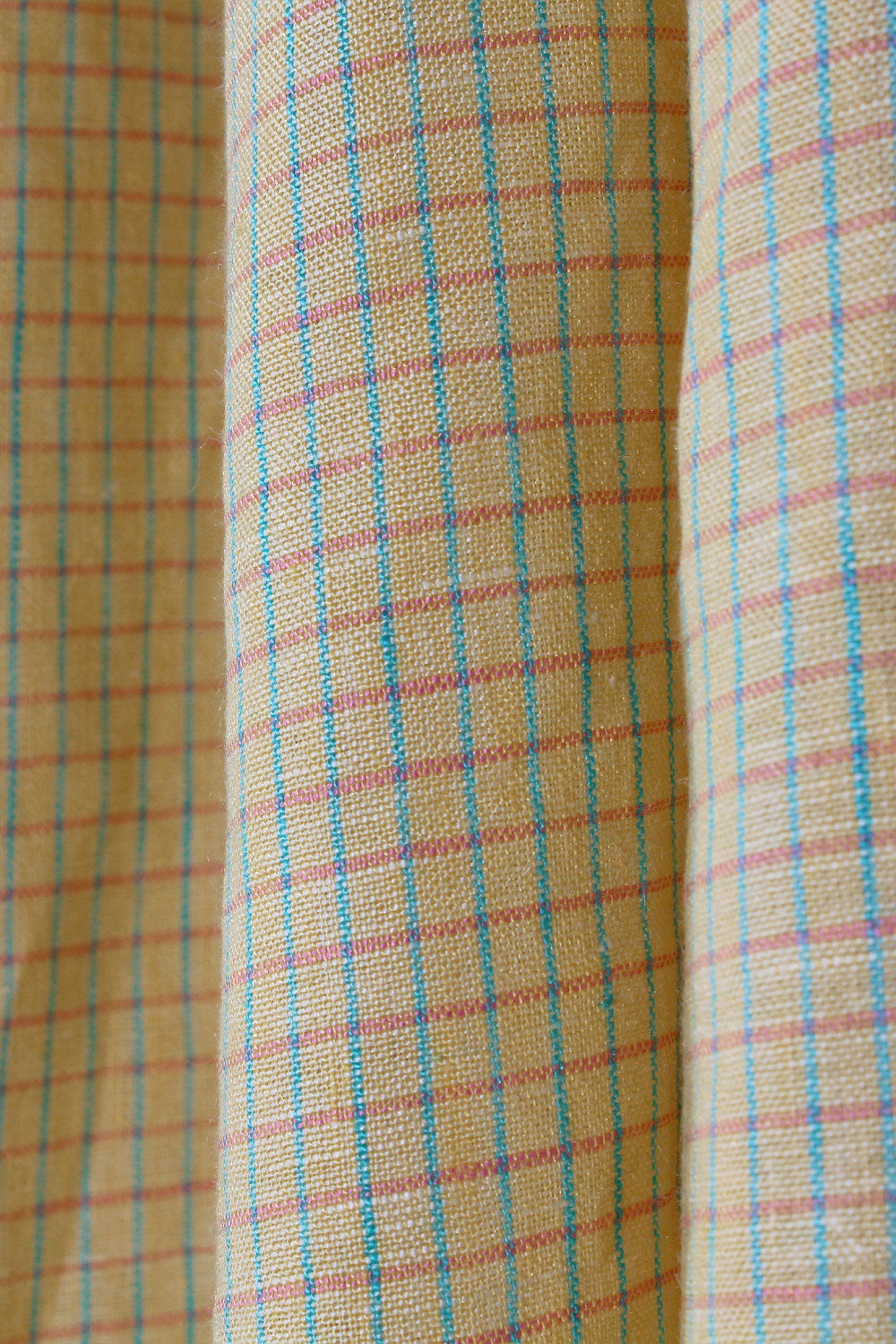 Heirloom Grid | Butter | 100% Linen fabric